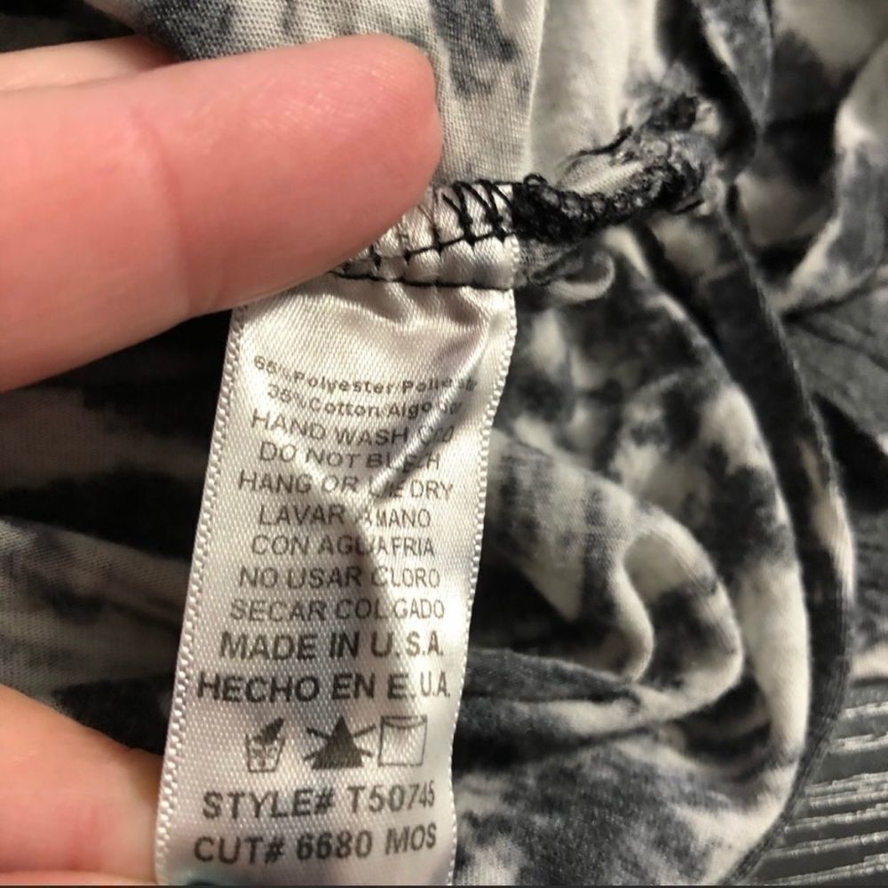 Anthropologie Tie-dye batwing high low top, S/M - Picture 9 of 9